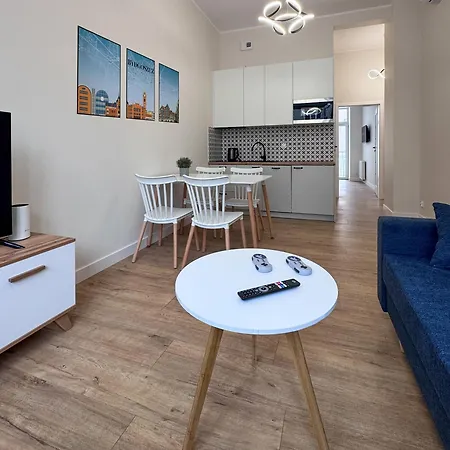 Uniq - Serce Miasta Апартаменты *